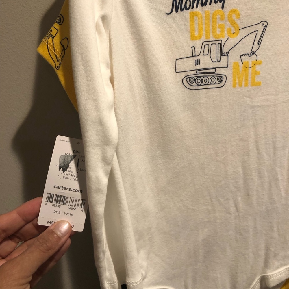 Carters 3 piece boys set - Picture 5 of 6
